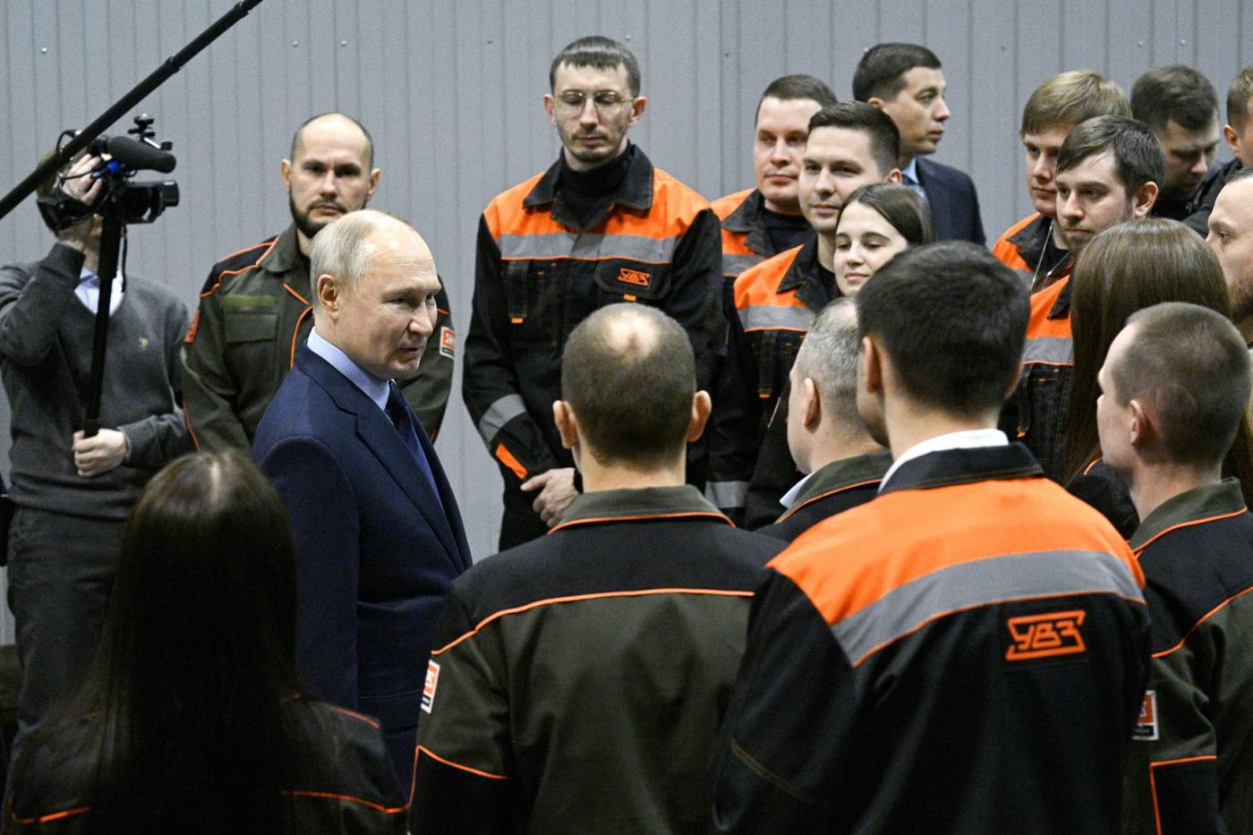 Свердловские техникумы, готовящие кадры для УВЗ, получат 400 млн рублей от Путина - Фото 1