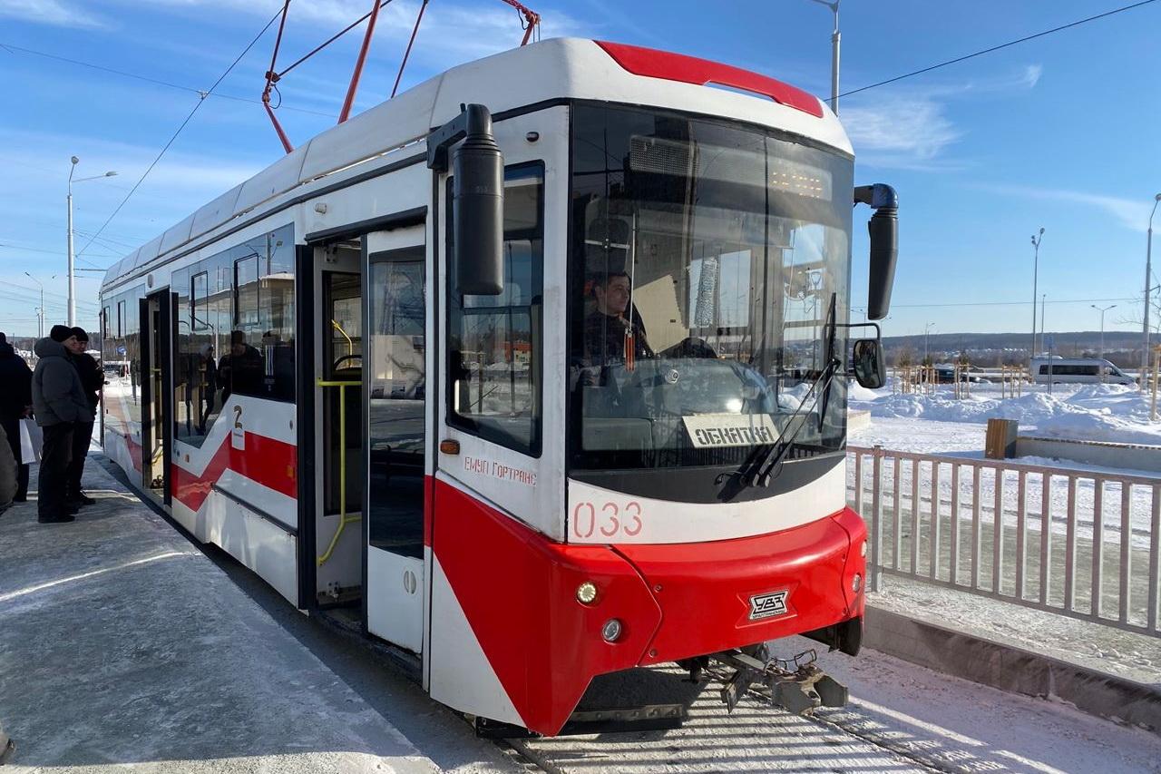 В микрорайон Солнечный пошел первый трамвай - Фото 1