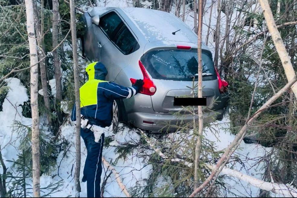 Пьяный лихач в Нижнем Тагиле покалечил жену, уходя от погони - Фото 1