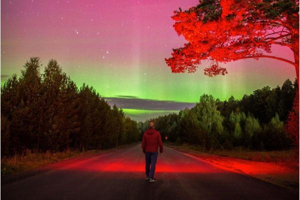 Небо над Свердловской областью озарилось северным сиянием - Фото 1
