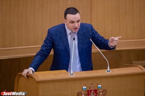 Замгубернатора Свердловской области провел урок в гимназии - Фото 1