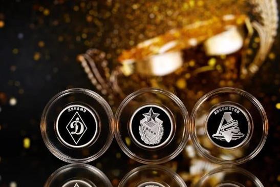 ЦБ запустил в оборот серебряные монеты, посвященные футбольным клубам - Фото 1