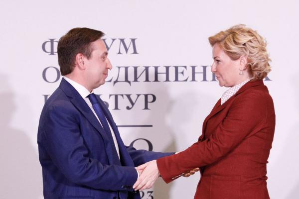 Фонд святой Екатерины передал Русскому музею коллекцию раритетов семьи Романовых - Фото 1