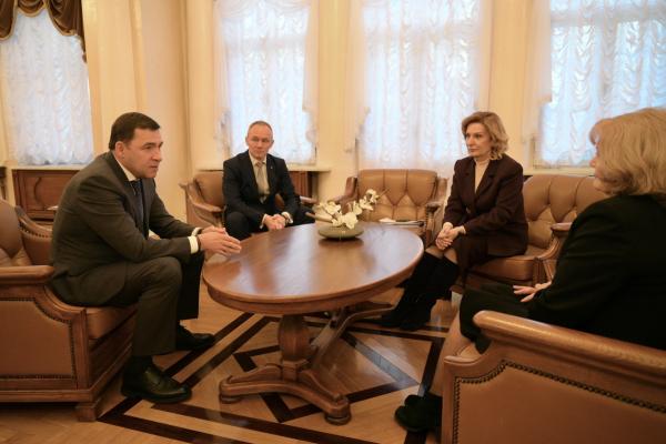  Евгений Куйвашев обсудил с Инной Святенко создание крупного медкластера в Академическом - Фото 1