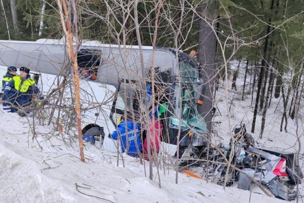Хоккеист-подросток, пострадавший жутком ДТП под Новоуральском, вышел из комы - Фото 1