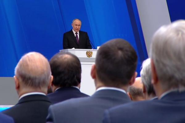 Владимир Путин: Россия к диалогу с США по вопросам стратегической стабильности - Фото 1