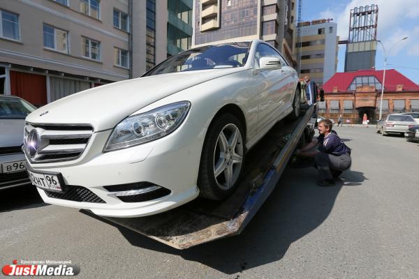 Власти Екатеринбурга возобновят массовую эвакуацию нарушителей правил парковки - Фото 1