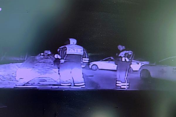 В Сысерти ДПС пришлось стрелять по колесам, чтобы остановить пьяного лихача на ВАЗе - Фото 1