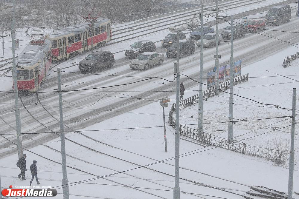 «Уралуправтодор»: «29 марта в Свердловской области ожидается гололедица и метели» - Фото 1