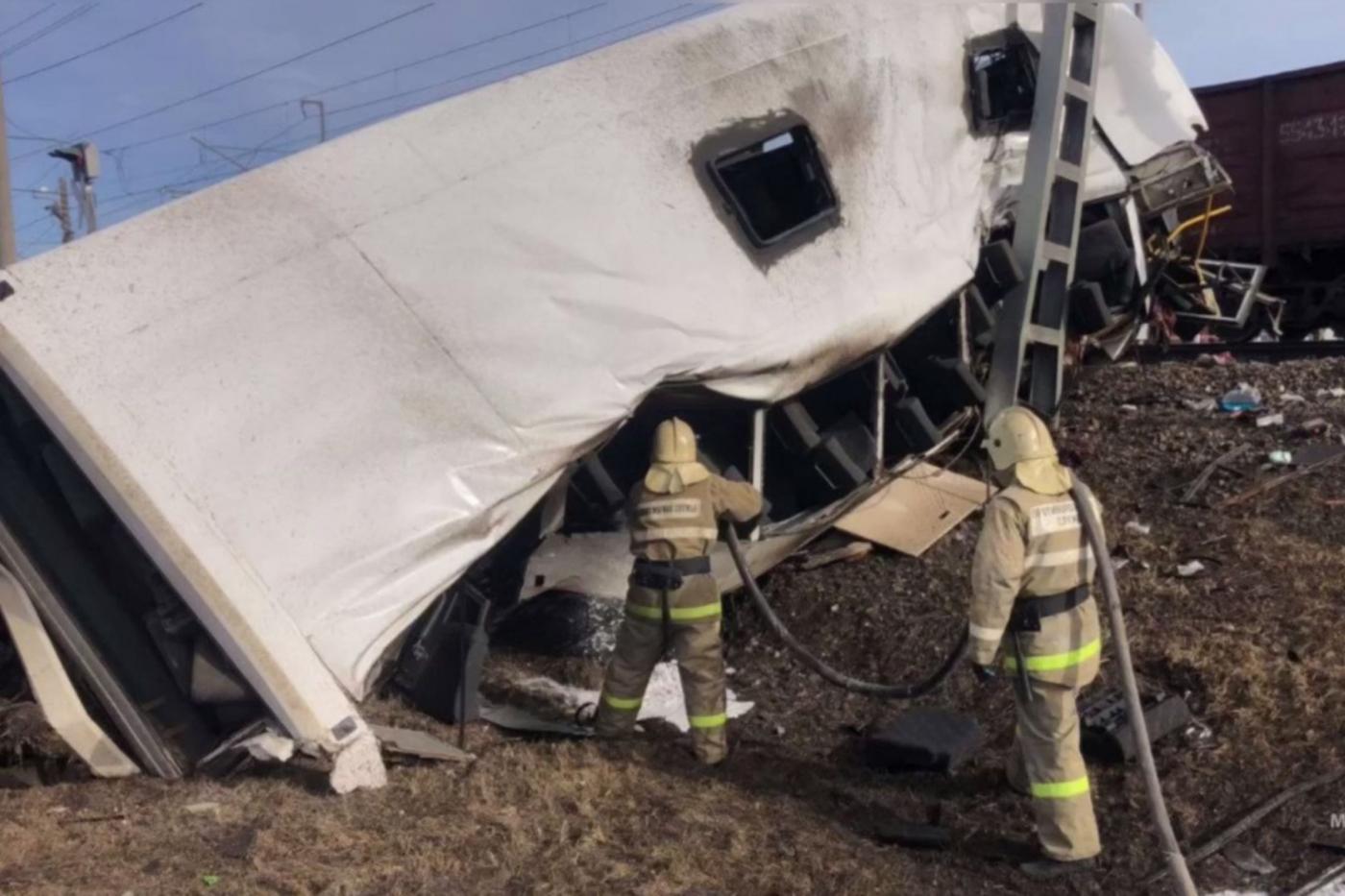Диспетчер переезда под Ярославлем, где произошло ДТП с автобусом, был пьян - Фото 1