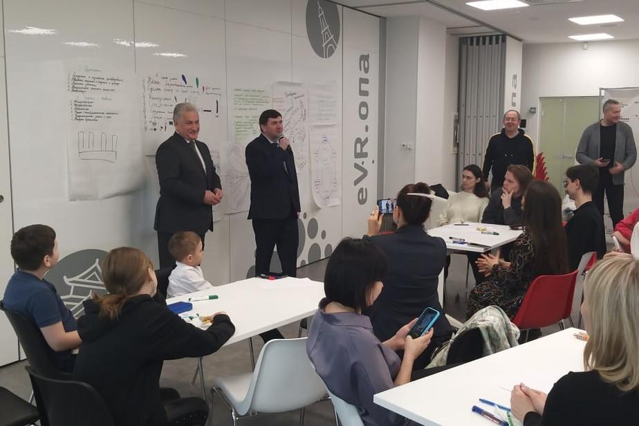 Алексей Шмыков открыл форсайт-сессию Уральской инженерной школы - Фото 1