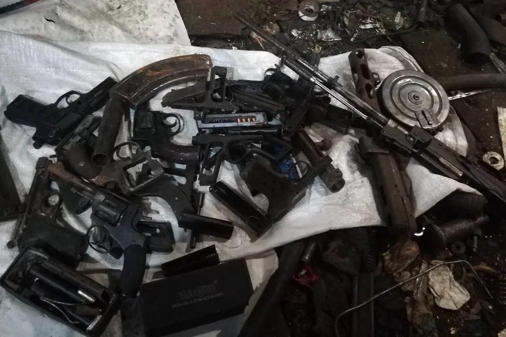 ФСБ накрыла подпольный цех по производству оружия в Тюменской области - Фото 1