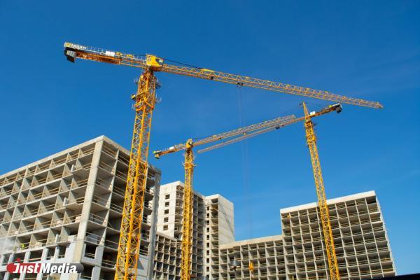 Свердловские рабочие в строительстве стали больше зарабатывать - Фото 1