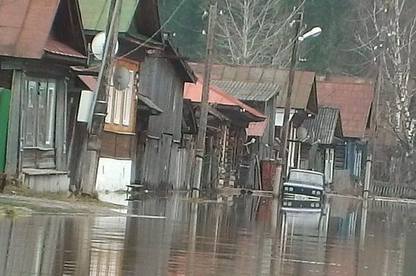 «Воды будет очень много». В Тюменской области срочно эвакуируют два района - Фото 1
