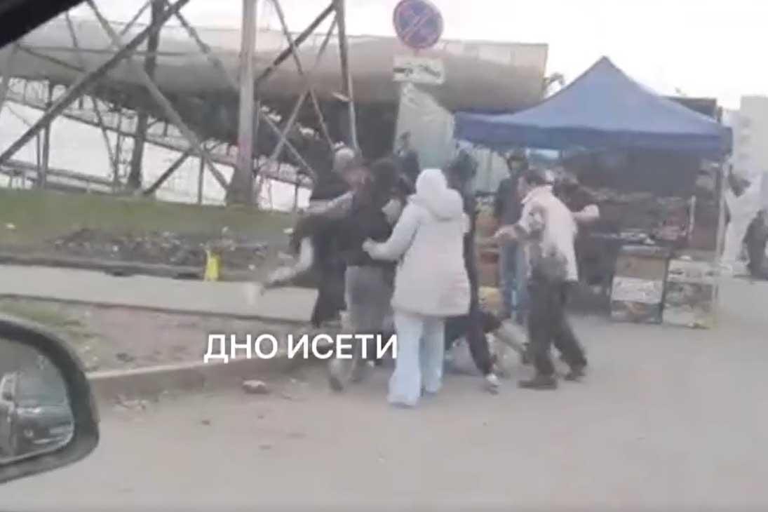 На Сортировке у ДК ВОС мигранты устроили массовую драку - Фото 1