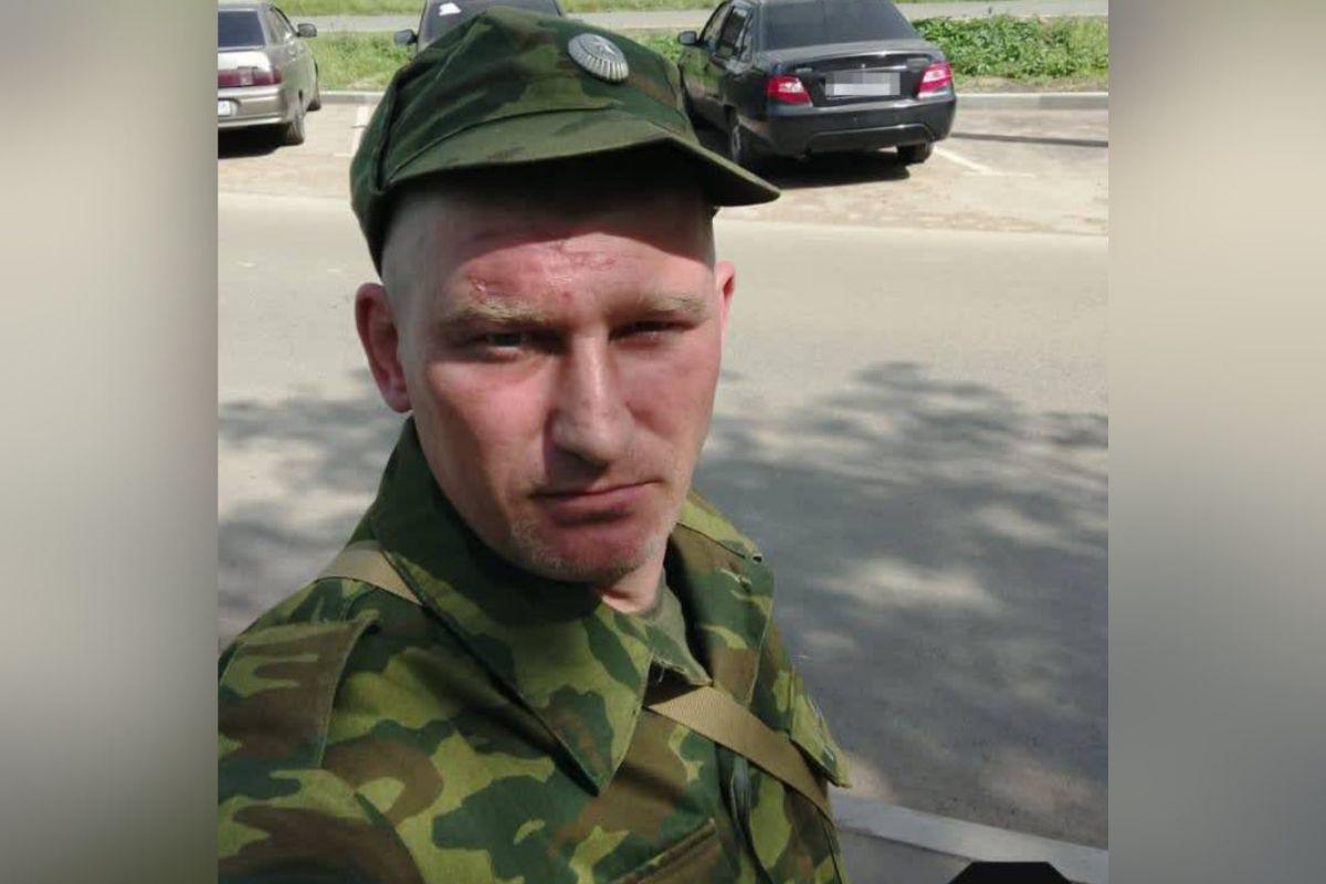 Новосибирского бойца СВО, избитого до заикания, держат в палатке и без денег - Фото 1