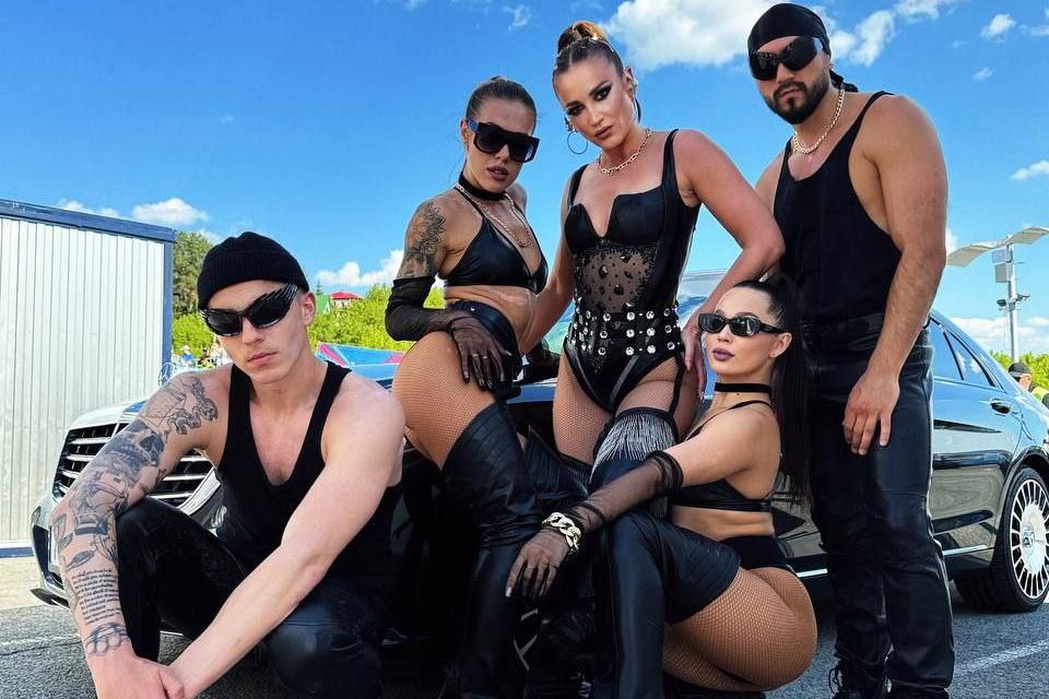 Депутат Госдумы предложила ввести дресс-код для артистов после выступления Бузовой в Уфе - Фото 1