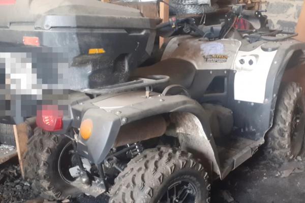 Приставы конфисковали снегоболотоход у экс-заглавы Тугулыма, осужденного за взятку - Фото 1