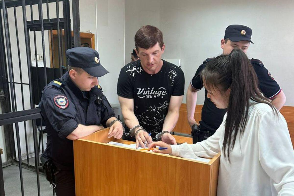 Спасшегося при пожаре у Автовокзала мужчину приговорили к 4 годам колонии - Фото 1