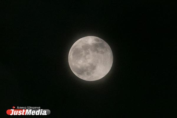 Китайский космический аппарат доставил на Землю грунт с обратной стороны Луны - Фото 1