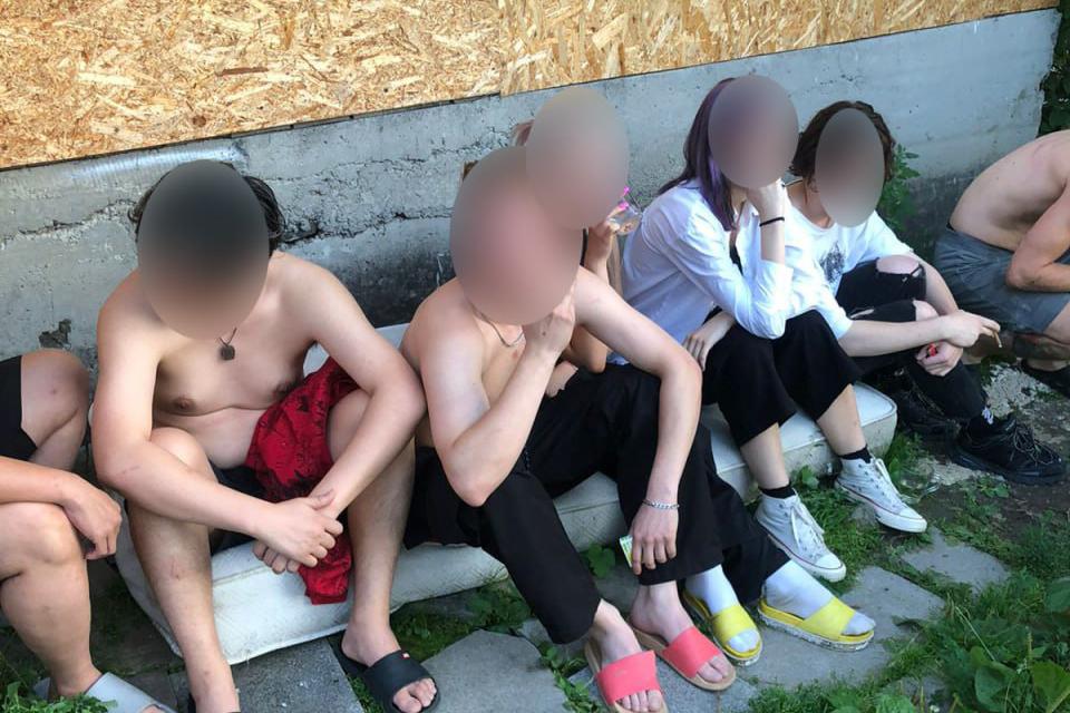 В Екатеринбурге полиция ликвидировала порностудию, где работали студенты вузов - Фото 1