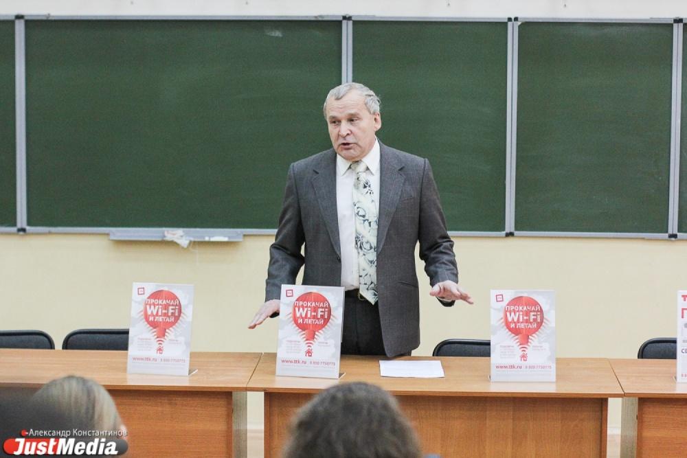 Более 10 тысяч уральских выпускников пошли в колледжи и техникумы - Фото 1