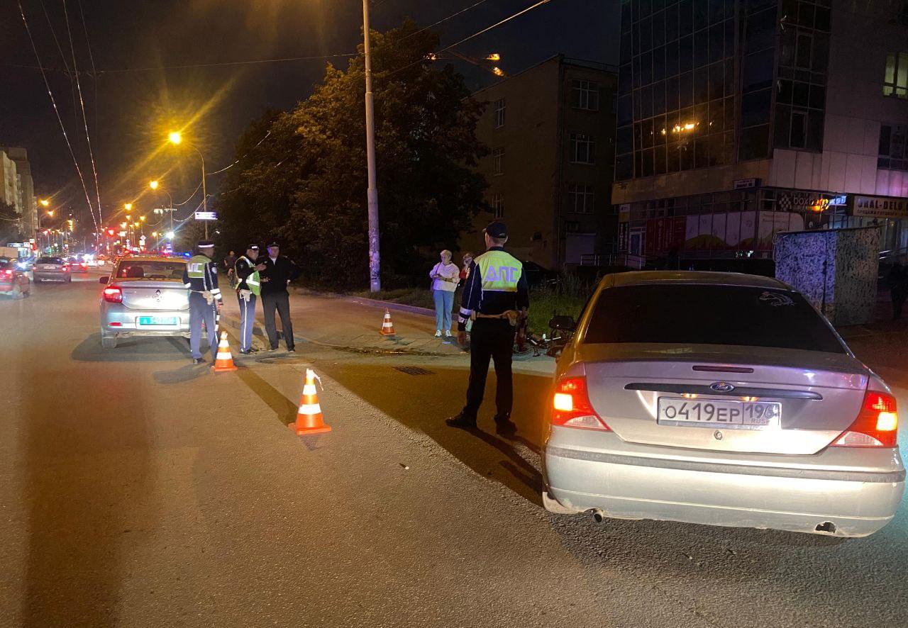 На ВИЗе в ДТП погиб водитель электровелосипеда - Фото 1