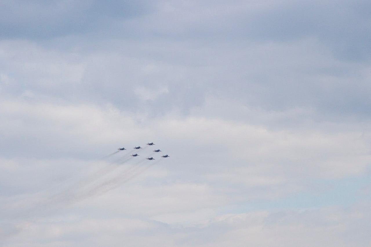 Екатеринбуржцев напугали истребители над городом - Фото 1