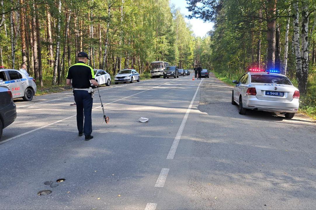 На Чусовском тракте пенсионерка на иномарке насмерть сбил женщину-пешехода - Фото 1