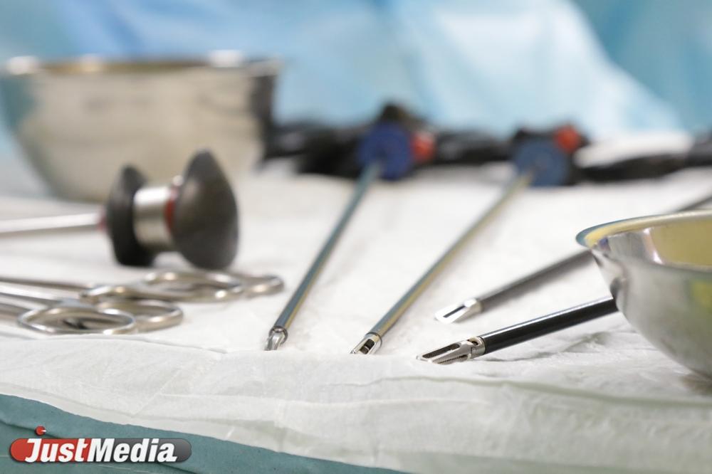 В Турции хирурги из Британии разделили сросшихся головами сиамских близнецов - Фото 1