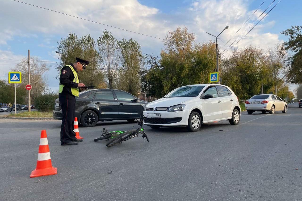 В Каменске-Уральском водитель иномарки сбил на «зебре» девочку-велосипедистку - Фото 1