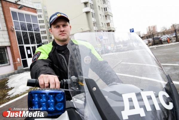 Свердловские власти закупают шесть мотоциклов BMW для сопровождения кортежей - Фото 1