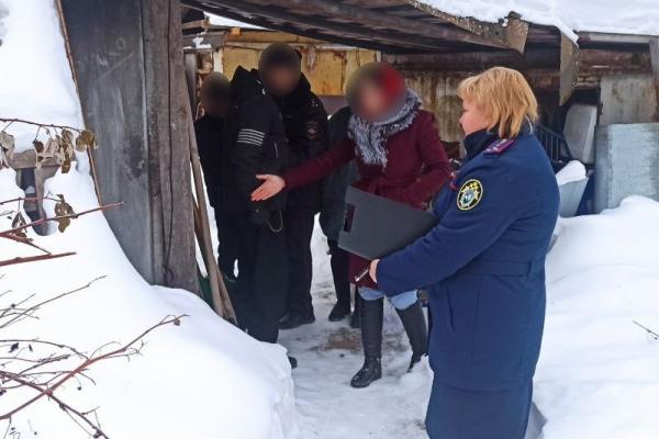 В Верхней Салде будут судить женщину, которая закопала в снег новорожденного сына - Фото 1