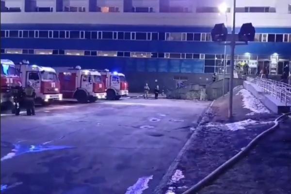 В аквапарке «Лимпопо» в Екатеринбурге ночью сгорели сауны - Фото 1