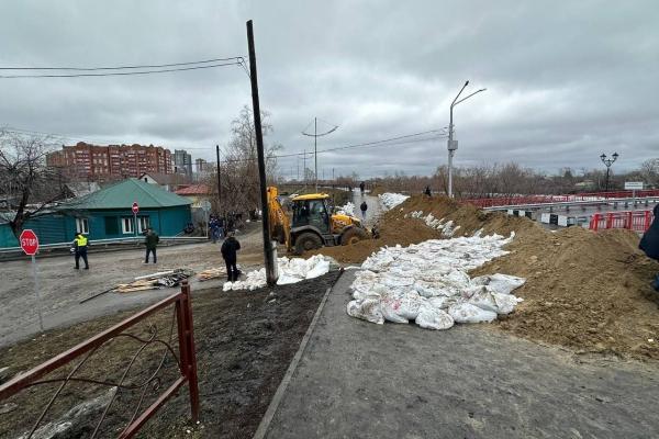 Глава МЧС Куренков заявил о необходимости защищать дома эвакуированных курганцев - Фото 1