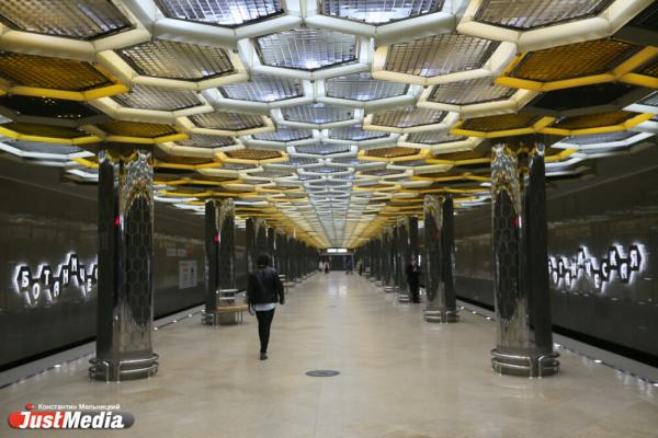 В Екатеринбурге в июне на станции метро «Ботаническая» заметят турникеты - Фото 1