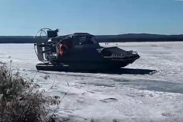 На озере Таватуй, провалившись под лед, скончался рыбак - Фото 1