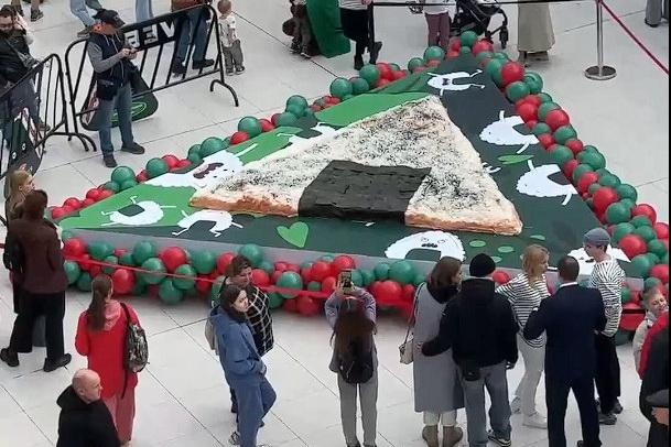 В Екатеринбурге приготовили онигири весом 767 килограммов - Фото 1