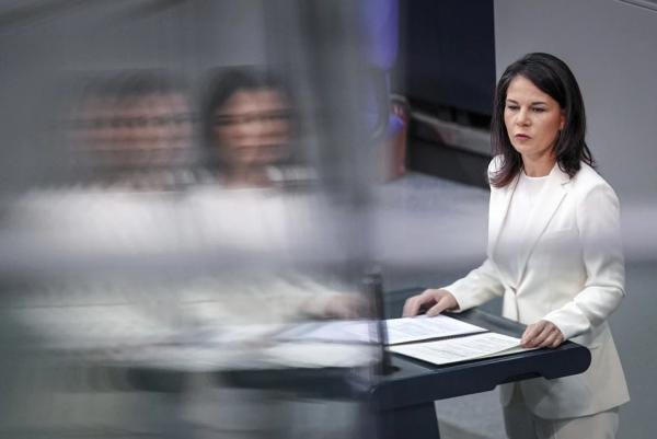 Глава МИД ФРГ Бербок допустила большую ошибку в населении Европы - Фото 1