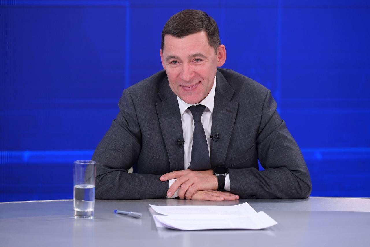 Подъемные выплаты и профильные классы. Евгений Куйвашев рассказал о решении проблемы кадрового дефицита - Фото 1