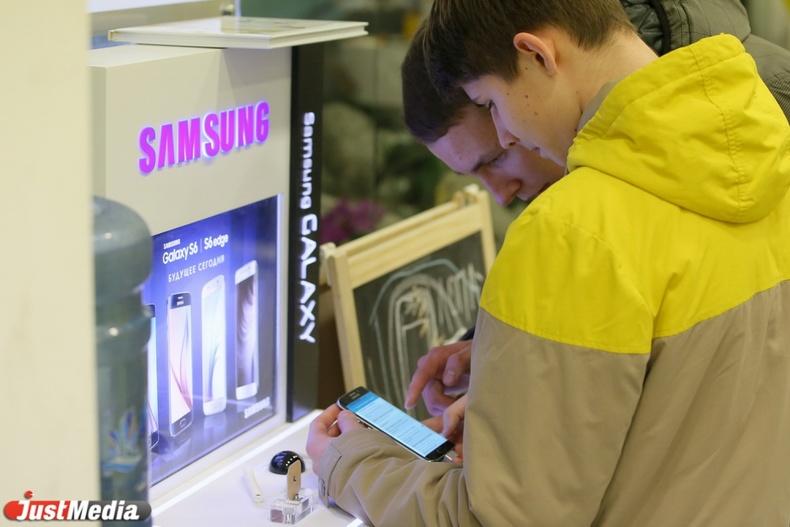 Екатеринбургский иеромонах Прокопий предложил запретить соцсети детям до 14 лет - Фото 1