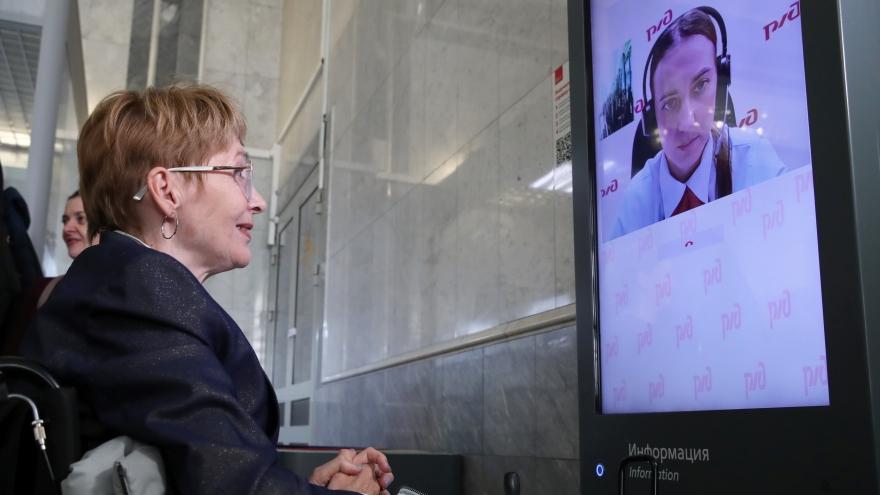 Вокзал Екатеринбург –  вновь в лидерах страны по количеству видеоконсультаций через терминалы - Фото 1