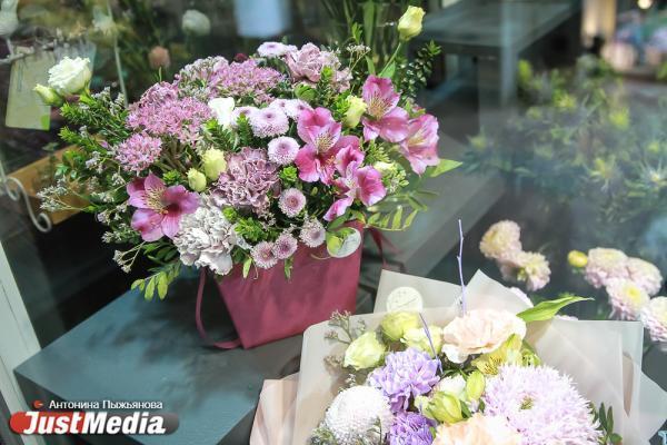 Что подарить бабушке на День Рождения