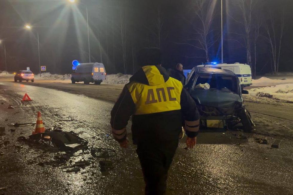 На Полевском тракте пассажирка легковушки погибла в пьяном ДТП - Фото 1