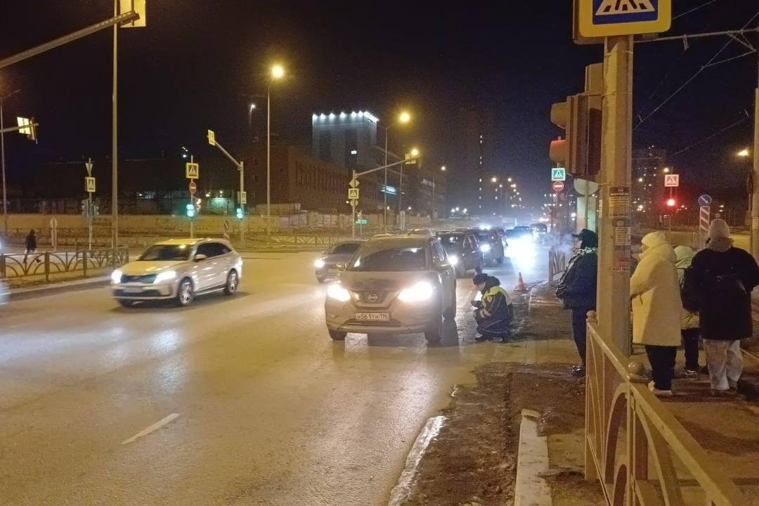 Внедорожник сбил подростка на пешеходном переходе на Бардина - Фото 1