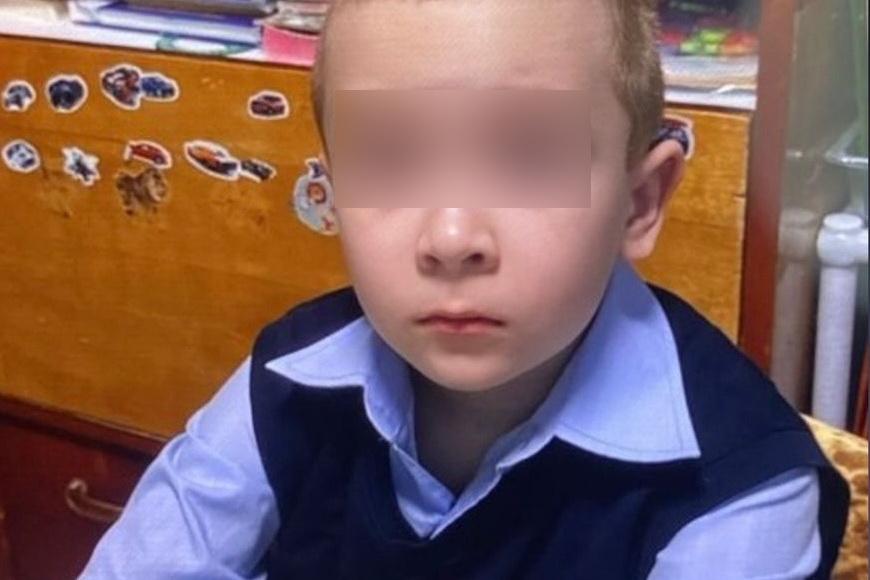 Полицейские из Екатеринбурга нашли восьмилетнего мальчика, которого увел незнакомец - Фото 1
