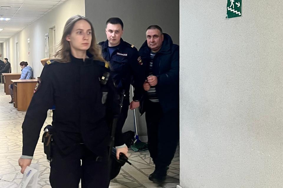 Экс-министр ЖКХ Николай Смирнов пробудет в СИЗО до 17 мая - Фото 1