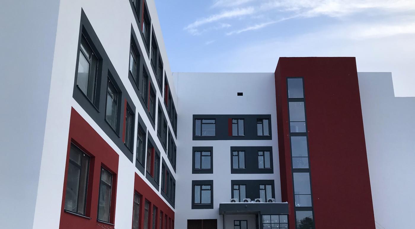 Строительство пяти новых больниц в Свердловской области идет по графику - Фото 1