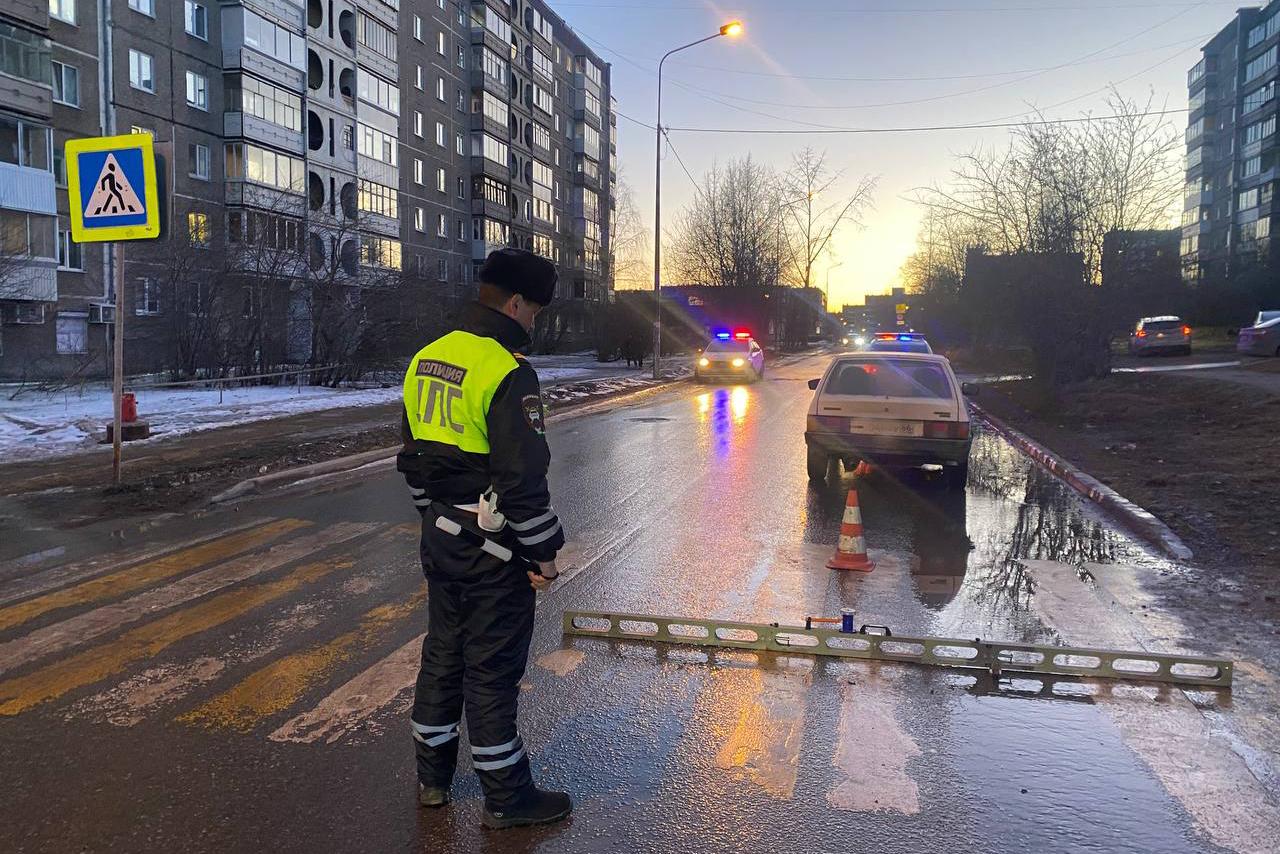  В Нижнем Тагиле на «зебре» 18-летний водитель ВАЗа сбил девушку-пешехода - Фото 1