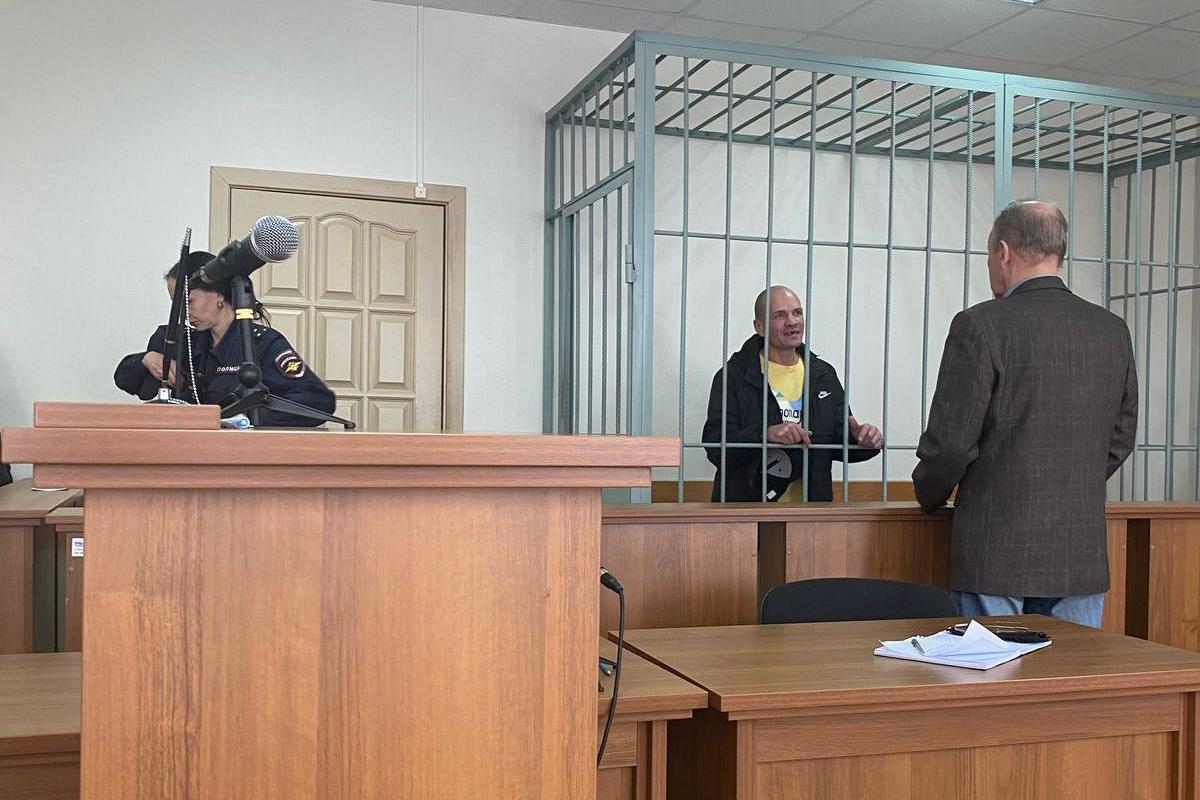 В Первоуральске осудили местного жителя, который убил знакомого ударом ножа в сердце  - Фото 1